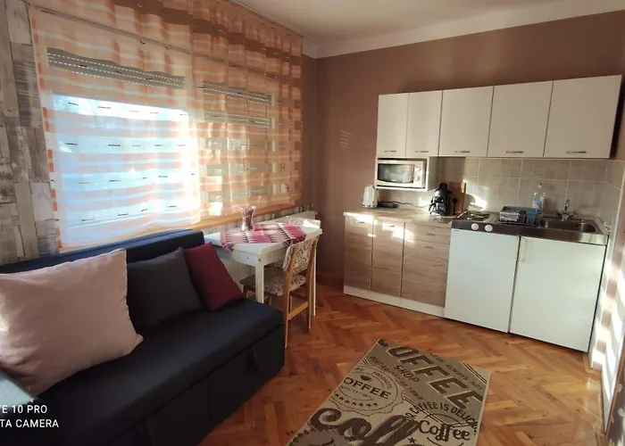 Apartman Edit